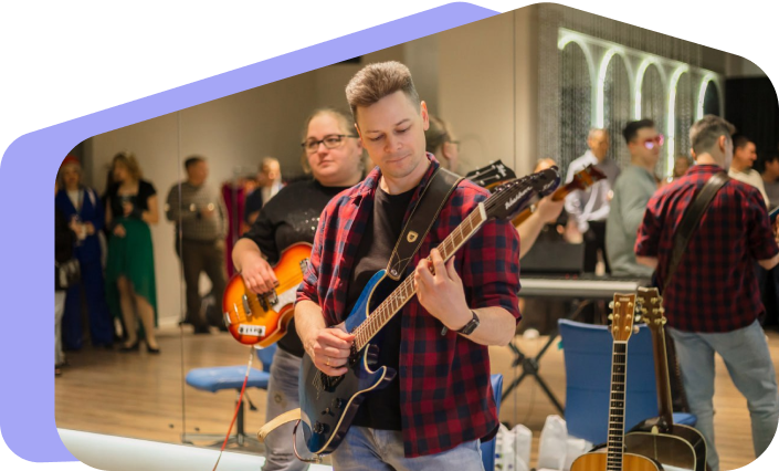 Устраиваем музыкальные выступления для коллег