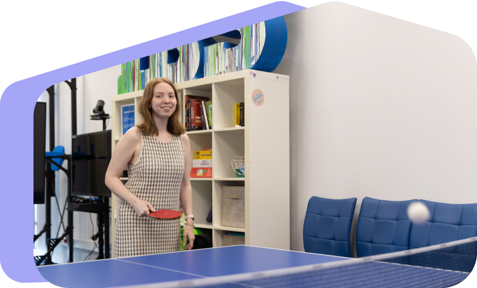 Играем в волейбол и настольный теннис