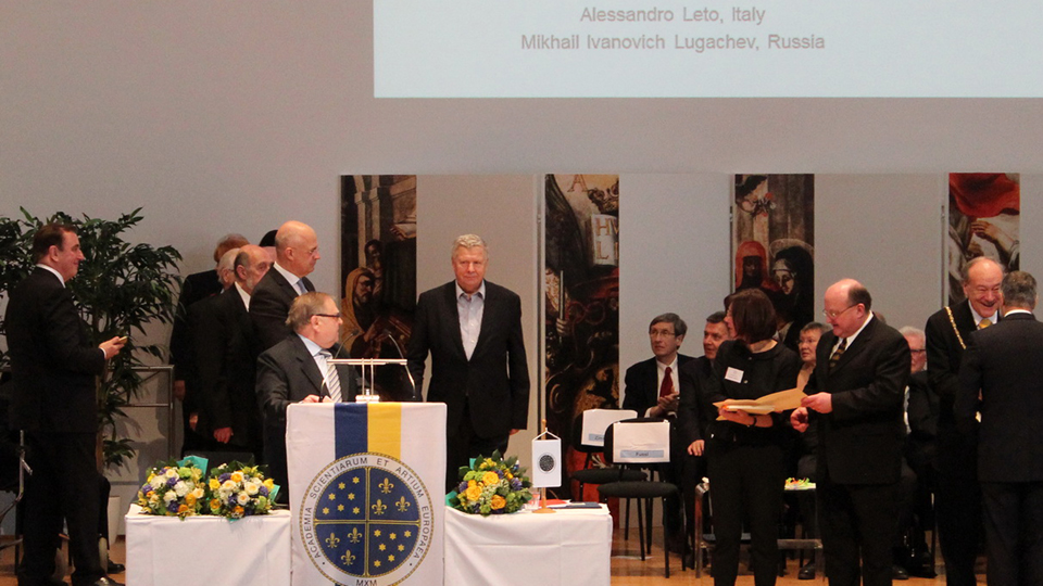 Михаил Лугачев на торжественной церемонии в Университете Зальцбурга в честь новых членов Европейской академии наук и искусств (ЕASA)